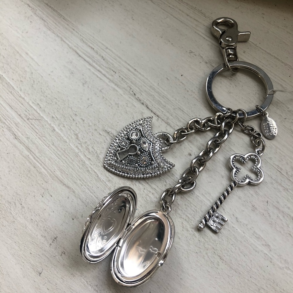 Spring Street ..... key chain - Picture 15 of 16